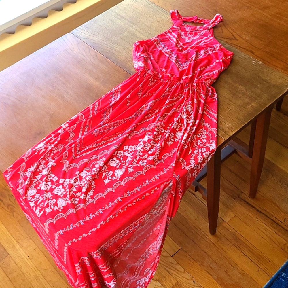 Halter Maxi Dress Light stretchy Fabric Sz Sm